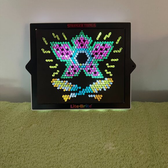 Stranger Things Lite Brite - Picture 1 of 3